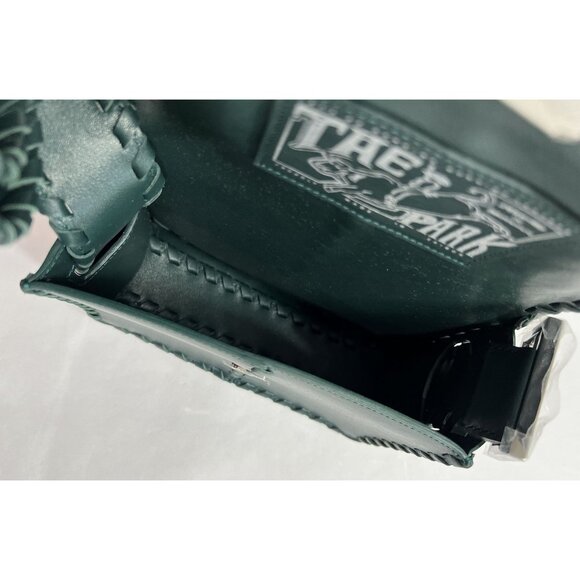 The Park Souvenir Bag in Hunter Green - Picture 7 of 7